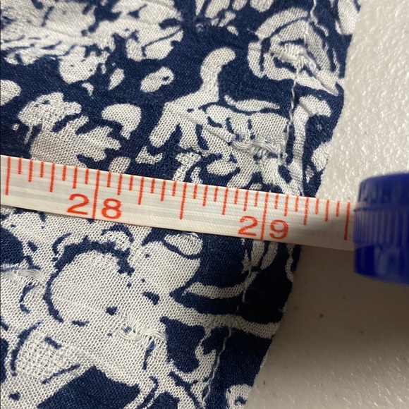 Falls Creek Navy and White Floral Blouse - Picture 7 of 10